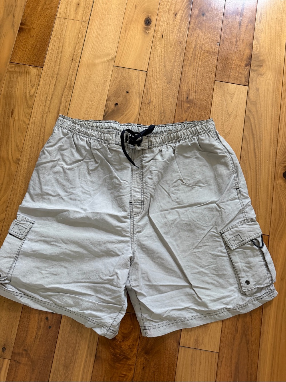 Roundtree & Yorke Men’s XL Light Gray Cargo Swim Trunks Drawstring Quick-Dry